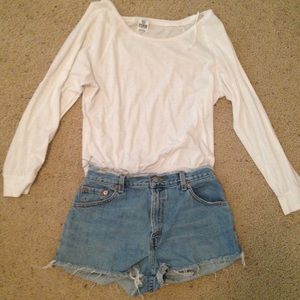 ***Vs pink white top