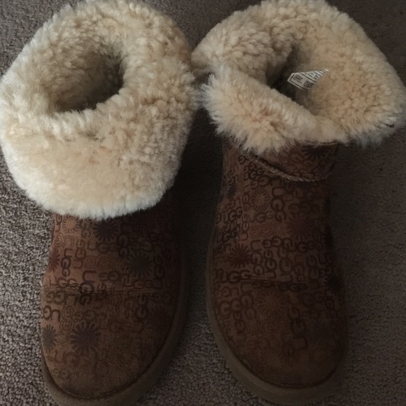 Uggs size 7