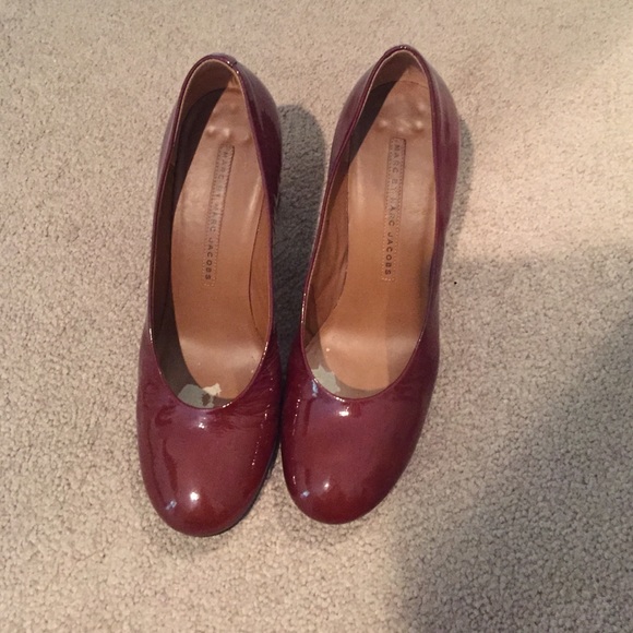 has a small little damage inside picture there.