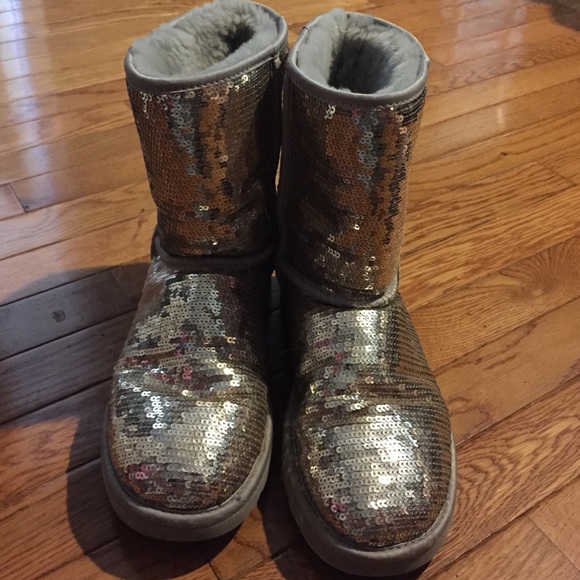 Silver sequin UGG boots! EXCELLENT condition!!!