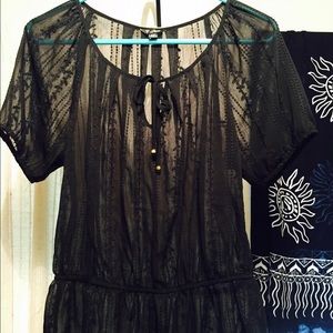small Guess sheer black top