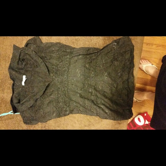 Black lace top - Picture 1 of 1