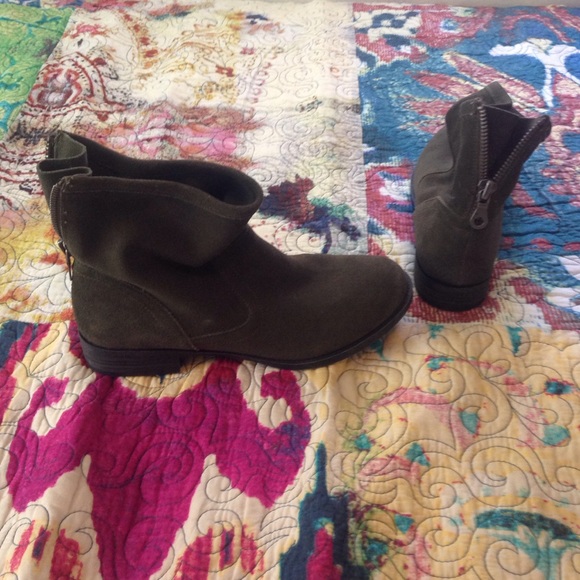 Suede ankle boots - Picture 4 of 4