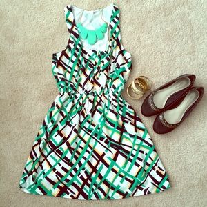 Flirty Summer Dress Green Graphic Print