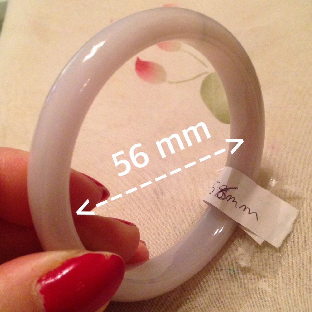 🌹This lucky purple  bangle  is real Jade🌹
