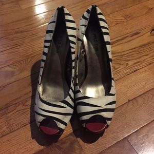 Used zebra heels
