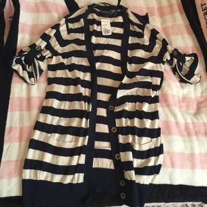 Short sleeve cardigan