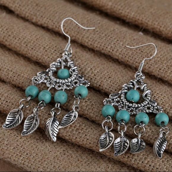❌️SOLD Boho Turquoise Silver Leaf Earrings - Picture 2 of 3