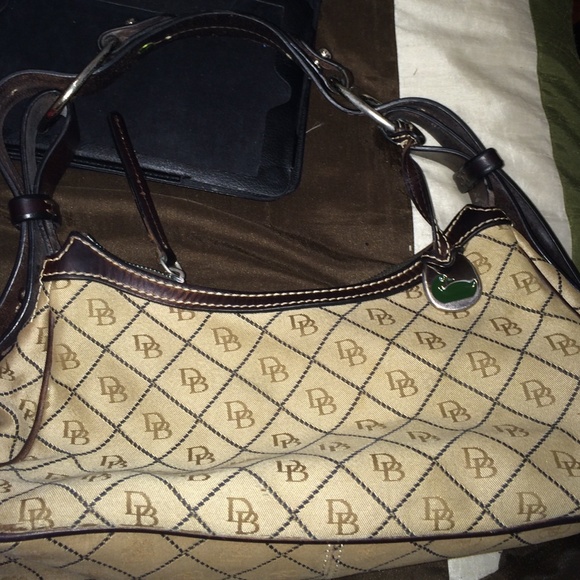Dooney & Bourke purse