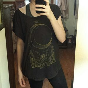 Graphic Tee w/ Cutout Back