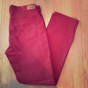 Levi's Straight Leg Jeans