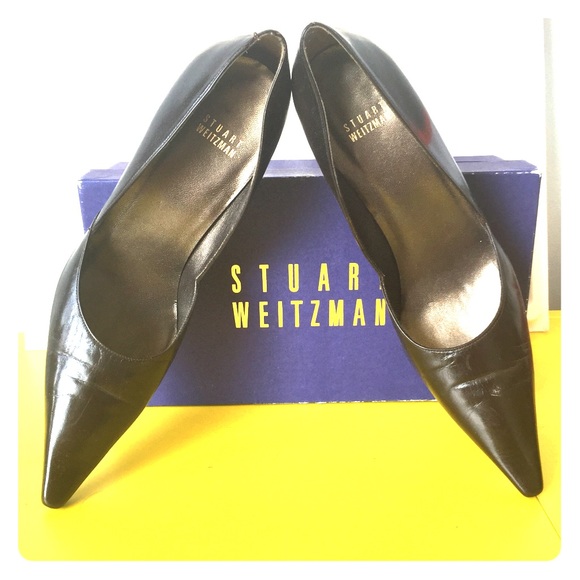 Stuart Weitzman Brown Leather Classic Pumps