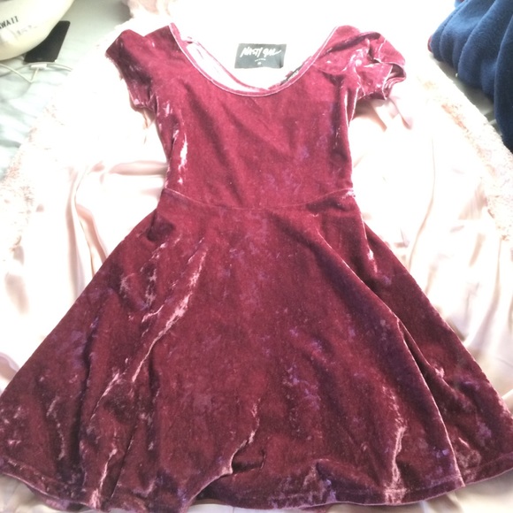 Forever 21 Dresses & Skirts - Velvet skater dress