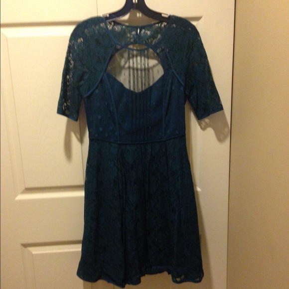 BCBGMAXAZRIA dark green dress