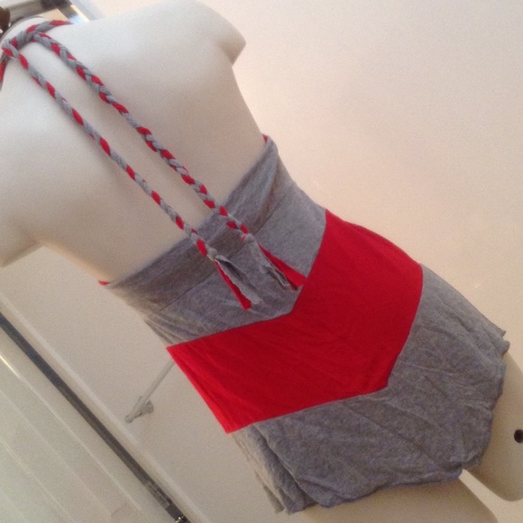 Two piece set - Picture 3 of 3