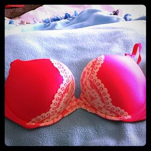 Miraculous plunge Victoria's Secret 36C bra