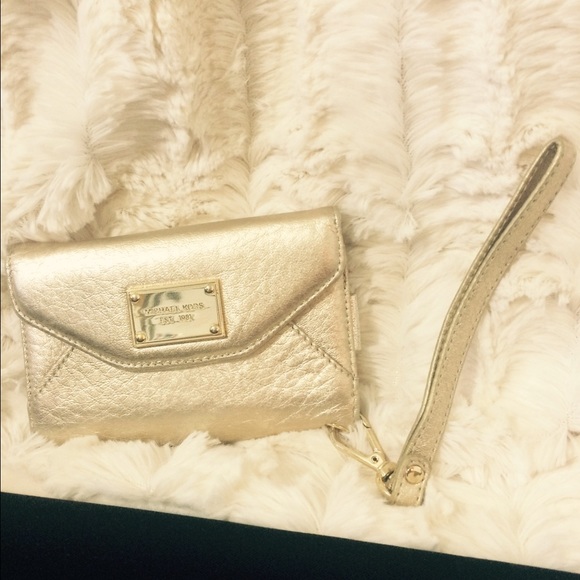 Authentic Michael kors iPhone wristlet