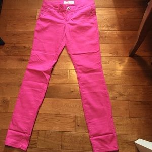 Sz 5- hot pink LEI low rise "Ashley" skinny jeans