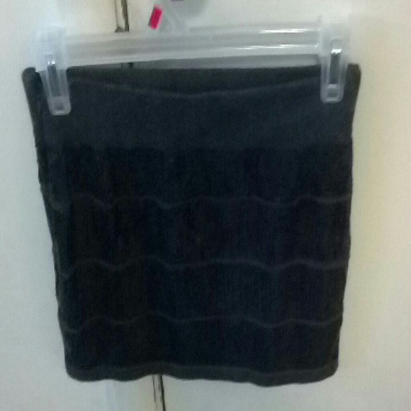 Sequence mini body con skirt