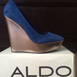 ALDO 🔷 Blue Suede Wedges