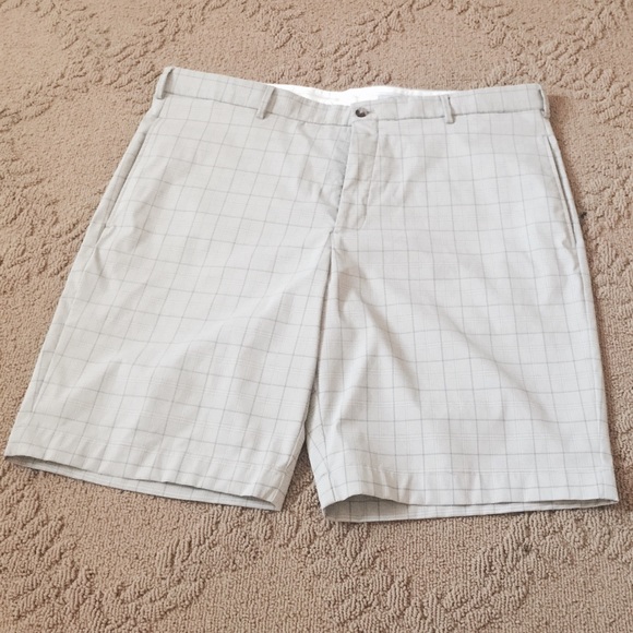 Men's golf shorts