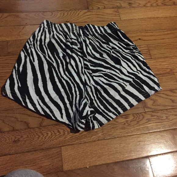 Zebra stretch shorts! Great condition