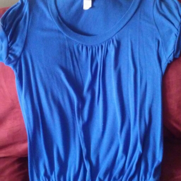 Sweater top.      B