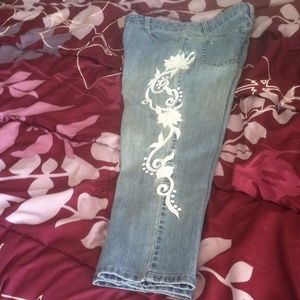 Cute Boston Proper Capris PRICED TO SELL!! ⚡️⚡️