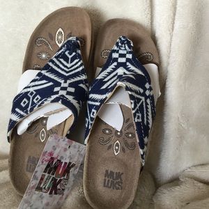 Mukluks Aztec Blue Cork Wedge Boho sandals. NWT.