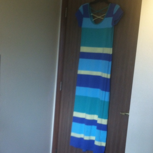 ⚡️⚡️NWOT MAXI DRESS - Must sell - Moving Sell 💥💥