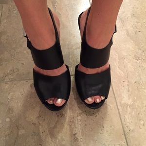 Trouvé Black Wedges