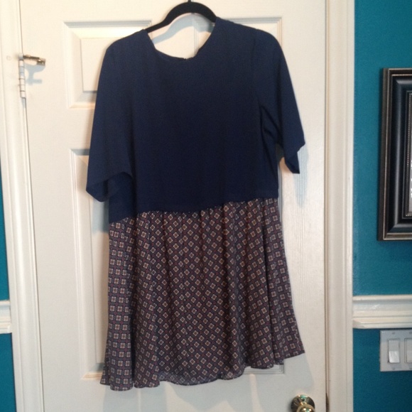 ASOS Dresses & Skirts - Asos printed smock dress