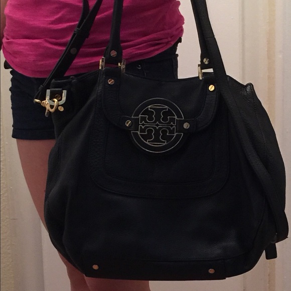 This is the model size of the Bag - Picture 1 of 1