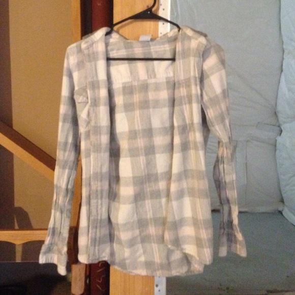 Hooded plaid shirt