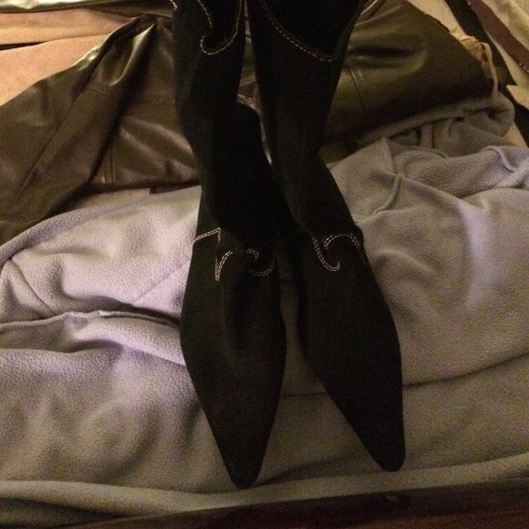 Suede Black Pointie Boots