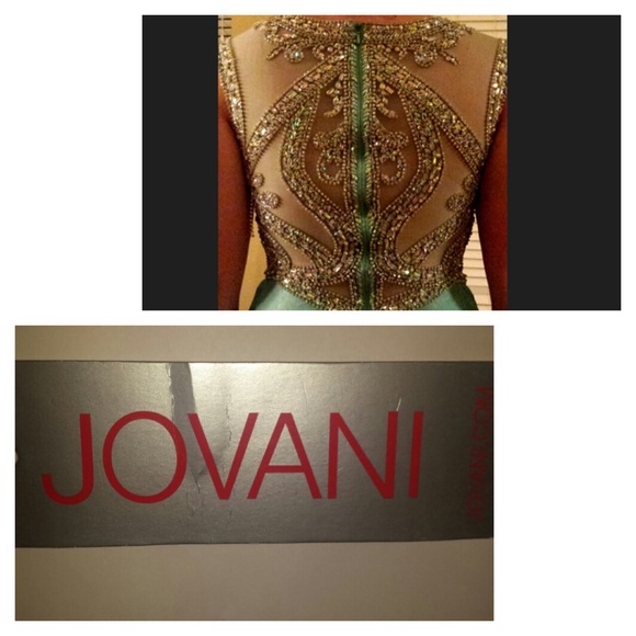 Stunning Formal Gown. - Picture 4 of 4