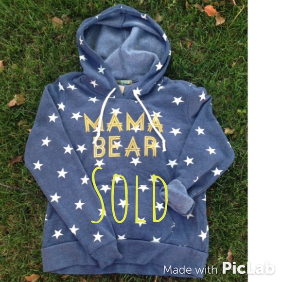 Sold🔥🔥Mama bear sweatshirt