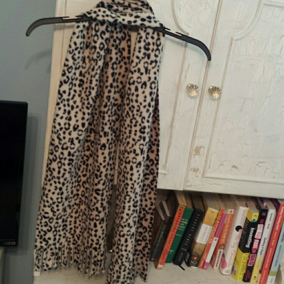 leopard scarf