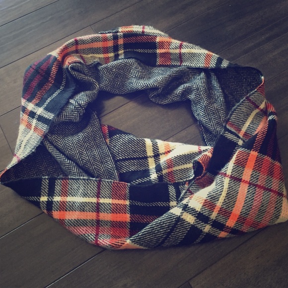 Infinity Giants color cotton scarf