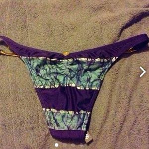 VIX by Paula Hermanny sale today !