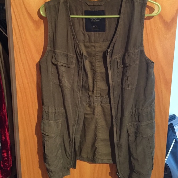 American eagle cargo safari vest