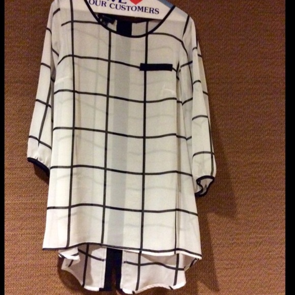 AB Studeio black & white chiffon high-low blouse - Picture 4 of 4