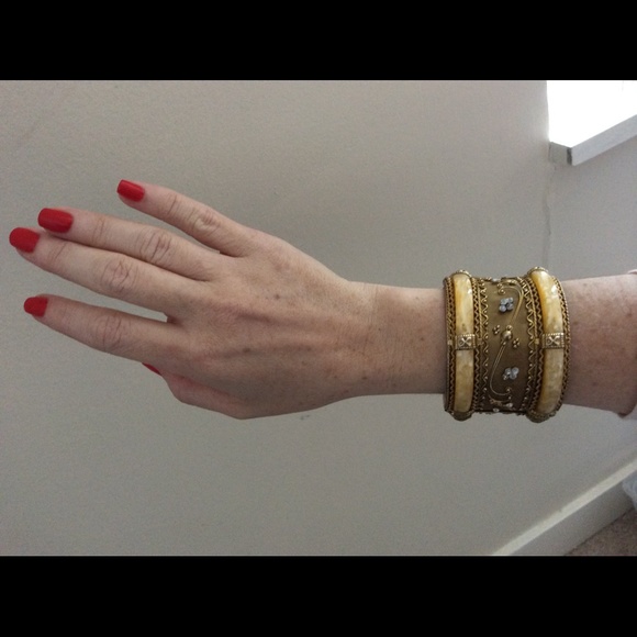 SOLD IN BUNDLE Gorgeous BRACELET