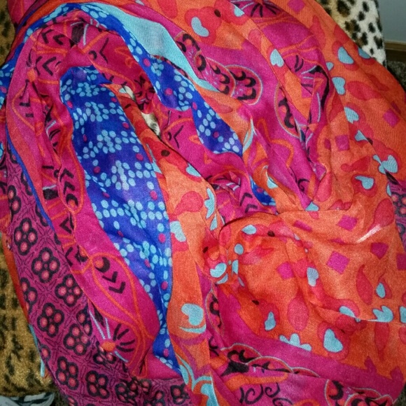 Colorful Patterned Scarf - Picture 2 of 2