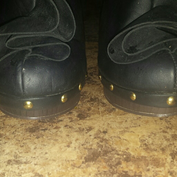 Charlotte Russe Black Pumps - Picture 3 of 4