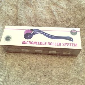Microneedle roller system