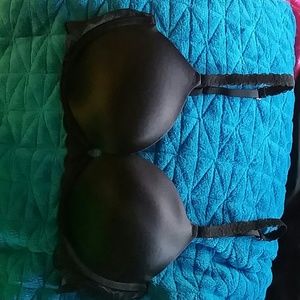 Black VS bra with lace