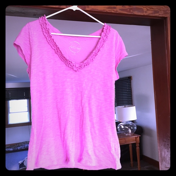 Pink inc t-shirt. Great color!