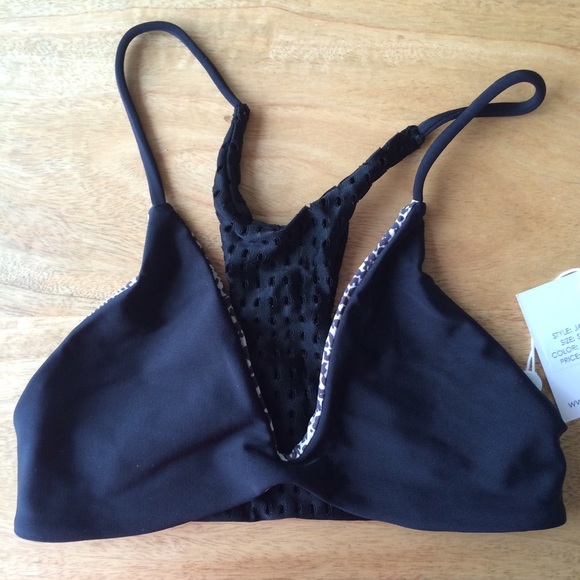 ❌SOLD❌NWT Acacia Swimwear small Jaws top in Storm - Picture 1 of 1