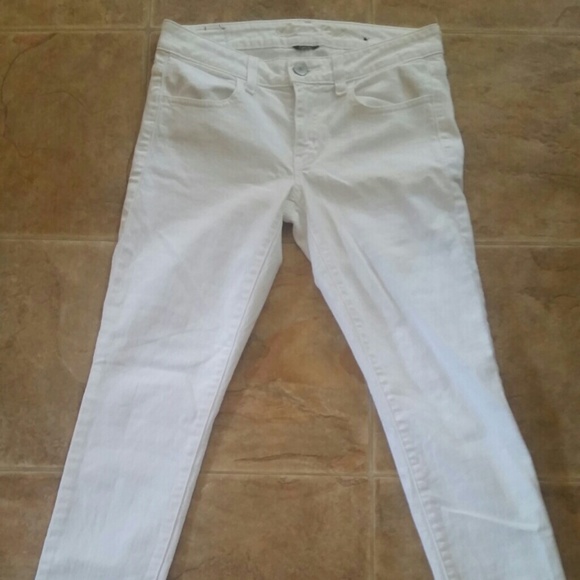 American Eagle White Stretch Skinny Jeans